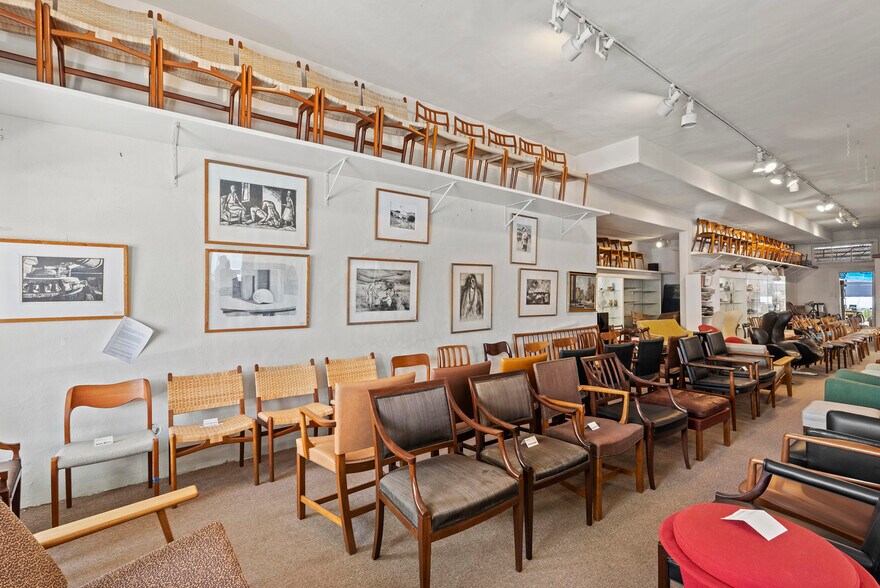 More Photos Of 7974-7976 Melrose Ave, Los Angeles Storefront For Sale