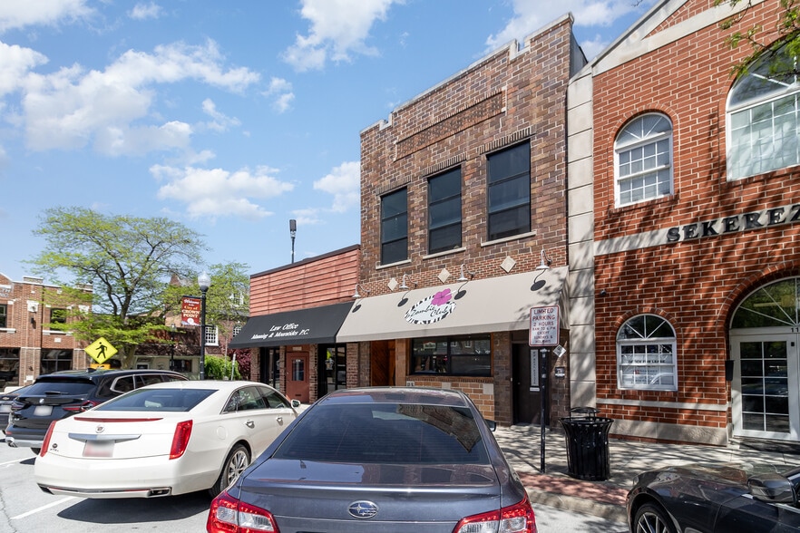 More Photos Of 118 W Clark St, Crown Point Office Residential For Lease