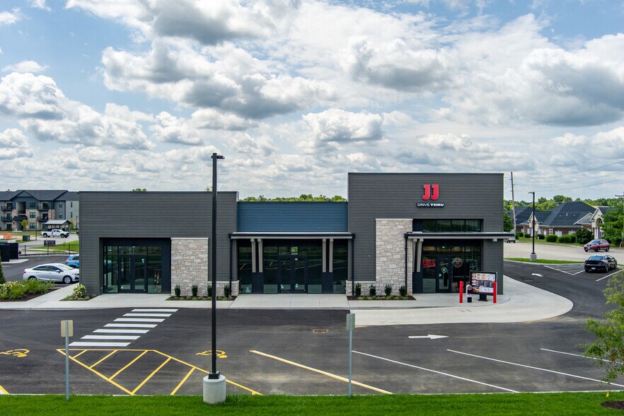 Primary Photo Of 99 Magnolia Dr, Glen Carbon Storefront For Lease