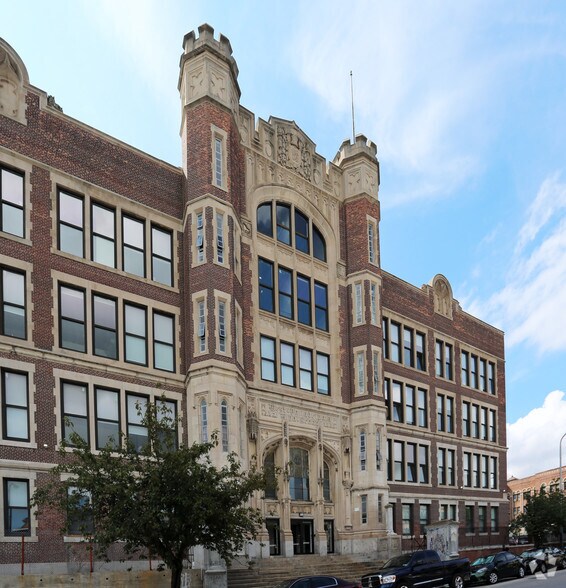 More Photos Of 220 S 47th St, Philadelphia Apartments For Lease