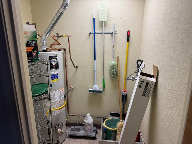 More Photos Of 1750 Manzanita Dr, Elko Office Residential For Sale