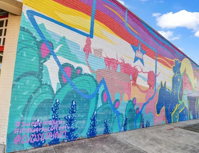 More Photos Of 113 W Church St, Weatherford Office For Lease