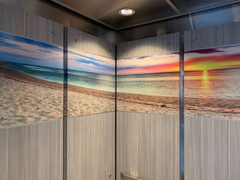 More Photos Of 509 N Sepulveda Blvd, Manhattan Beach Loft Creative Space For Sale