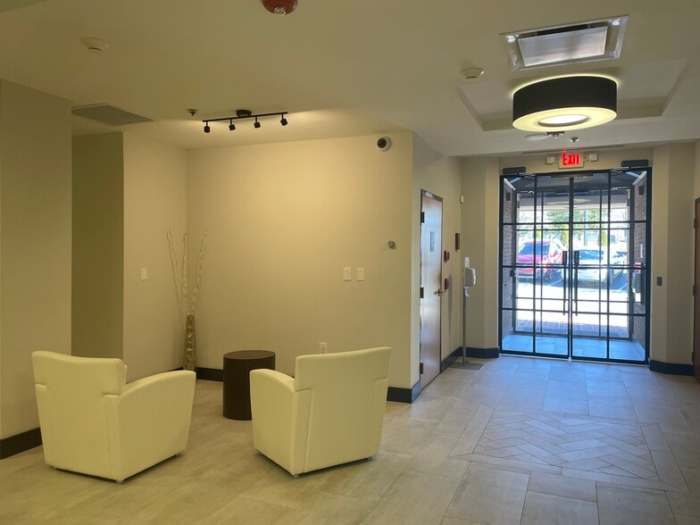 More Photos Of 2265 Roswell Rd, Marietta Office For Lease