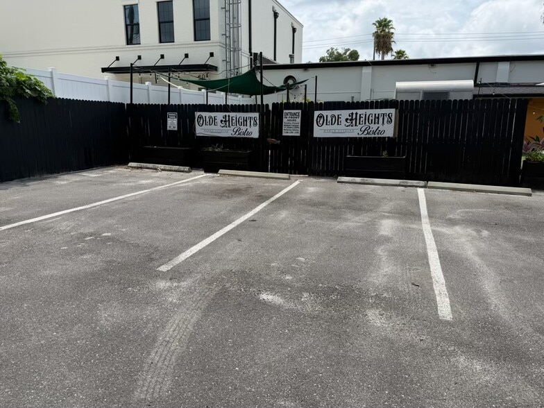 More Photos Of 4703 N Nebraska Ave, Tampa Storefront For Lease