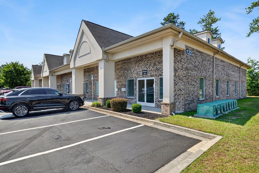 More Photos Of 122 Canal St, Pooler Medical For Lease