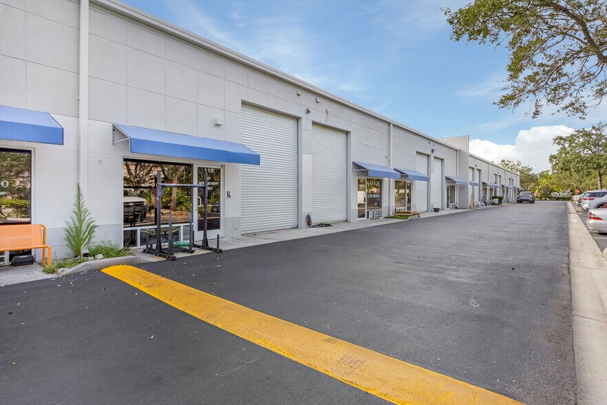 More Photos Of 4110 Enterprise Ave, Naples Unknown For Lease