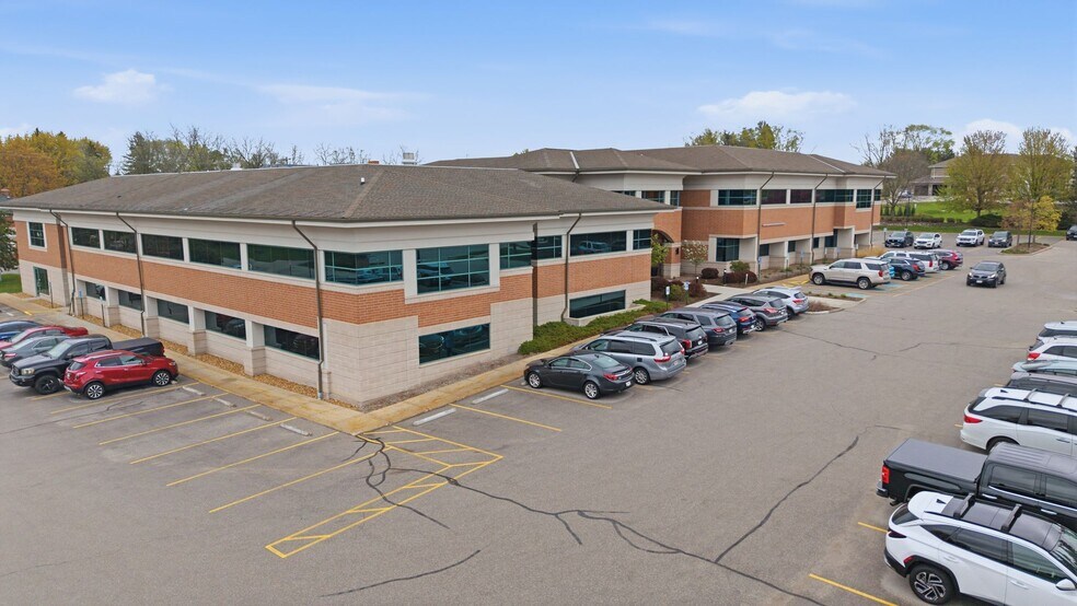 More Photos Of 17000 W North Ave, Brookfield Medical For Lease