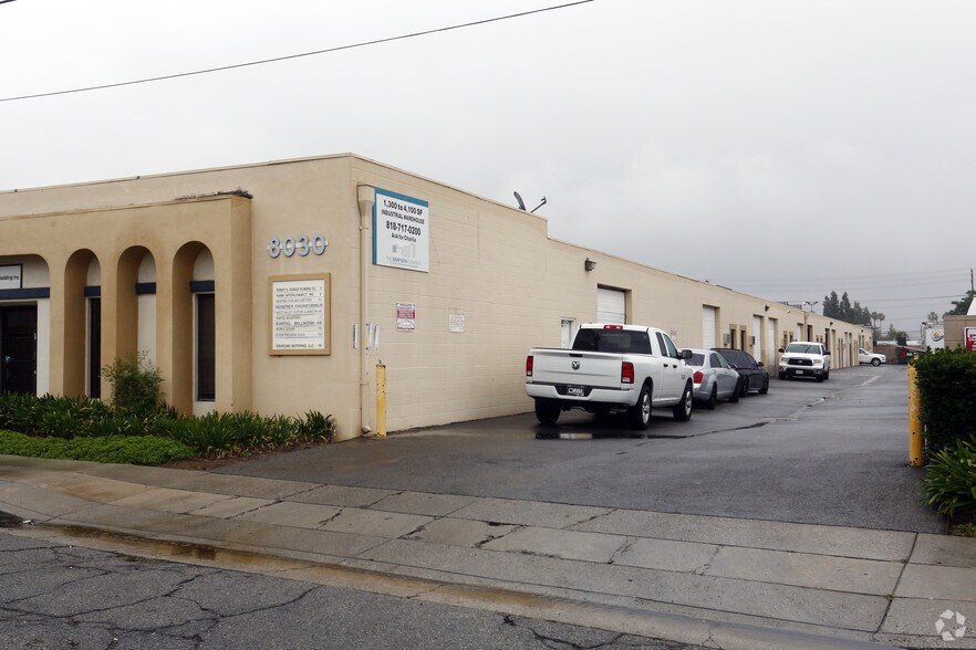 More Photos Of 8030-8040 Remmet Ave, Canoga Park Warehouse For Lease