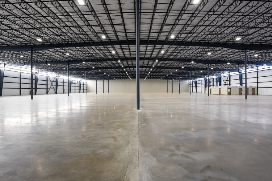 More Photos Of 720 Garvin Ln, Franklin Distribution For Lease