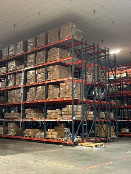 More Photos Of 101 Michelin Dr, Laurens Distribution For Sale