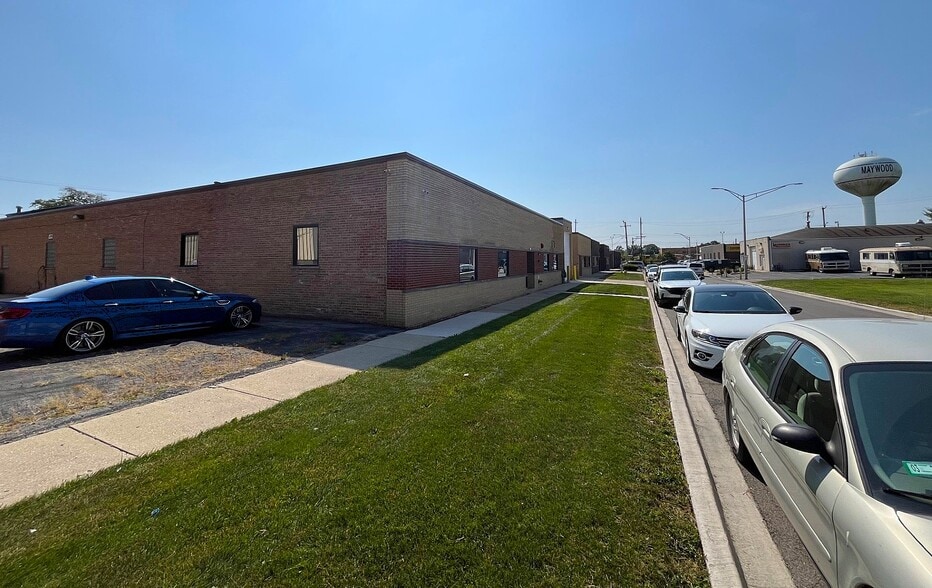 More Photos Of 123 N 10th Ave, Melrose Park Warehouse For Sale