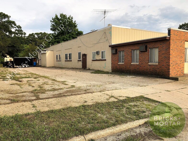 More Photos Of 2632 Park St, Muskegon Heights Warehouse For Sale
