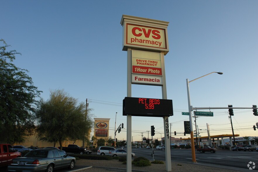 More Photos Of 4391 E Washington Ave, Las Vegas Drugstore For Sale