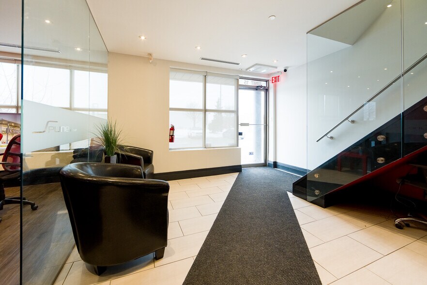 More Photos Of 7015 Tranmere Dr, Mississauga Warehouse For Sale