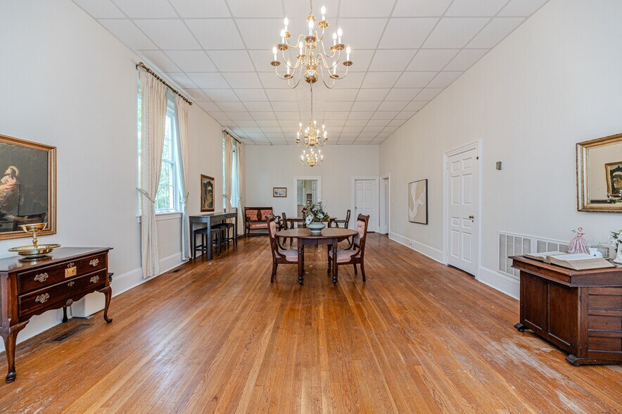 More Photos Of 211 Main st, Broadway Religious Facility For Sale