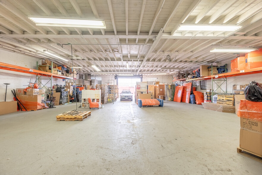 More Photos Of 3412 Borden Ave, Long Island City Warehouse For Sale