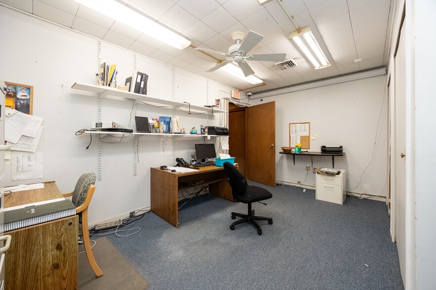 More Photos Of 1340 Pottstown Pike, West Chester General Retail For Sale