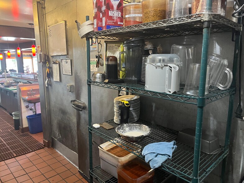 More Photos Of 1501 Solano Ave, Albany Restaurant For Sale
