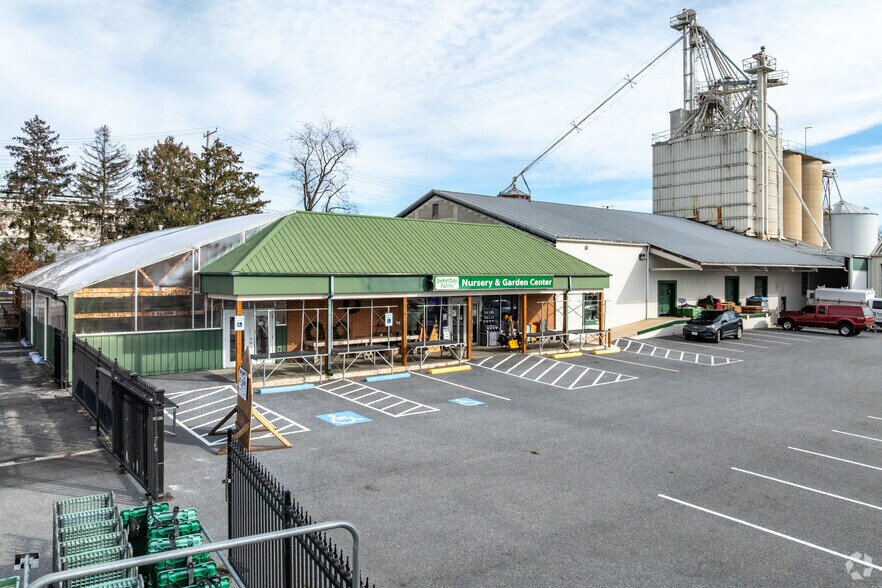 Primary Photo Of 100 John St, Westminster Warehouse For Lease