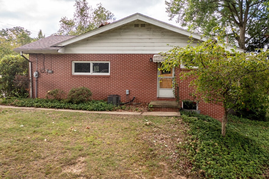 More Photos Of 519 N Hermitage Rd, Hermitage Office Residential For Sale