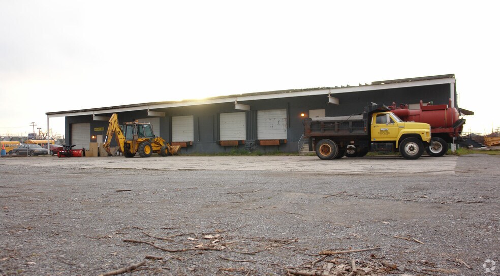 More Photos Of 51 Botsford Pl, Buffalo Truck Terminal For Lease