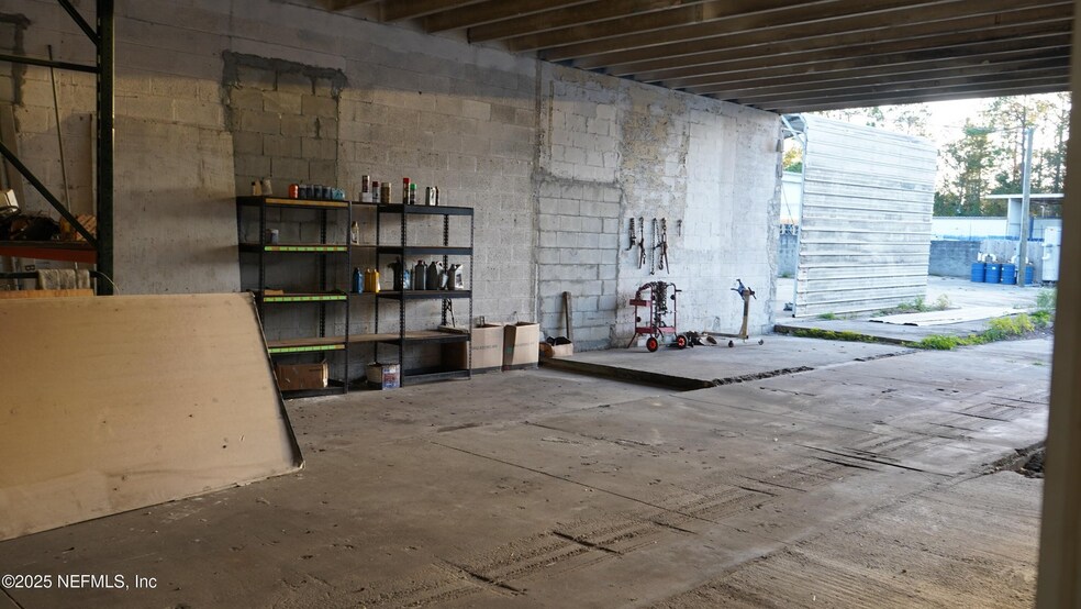 More Photos Of 3366 Philips Hwy, Jacksonville General Retail For Lease