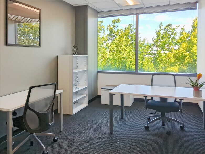 More Photos Of 6200 Stoneridge Mall Rd, Pleasanton Coworking Space