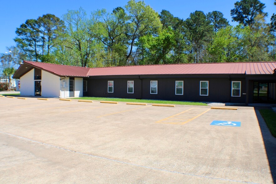 More Photos Of 4265 E Lucas Dr, Beaumont Religious Facility For Sale