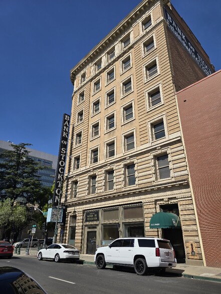 More Photos Of 301-311 E Main St, Stockton Office For Lease