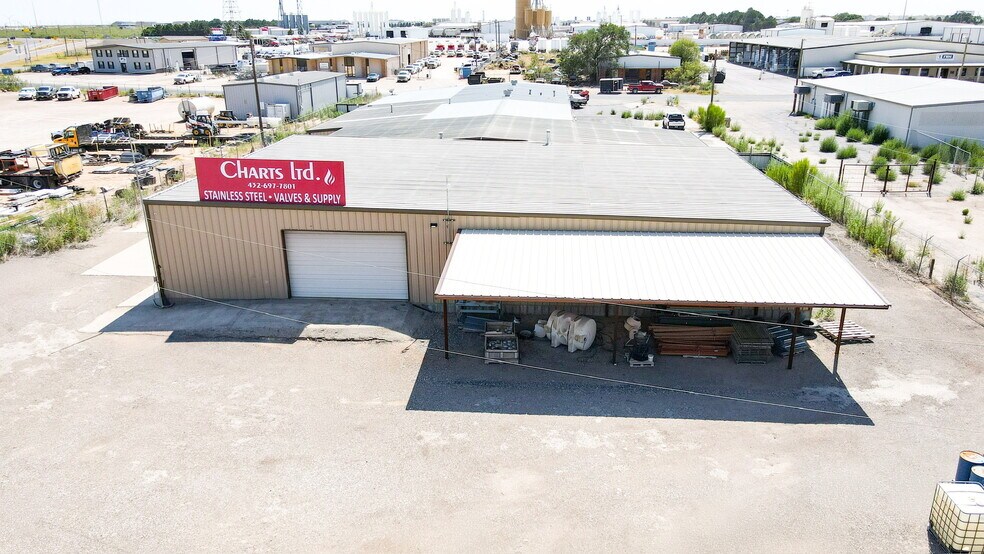 More Photos Of 2031 Trade Dr, Midland Showroom For Sale