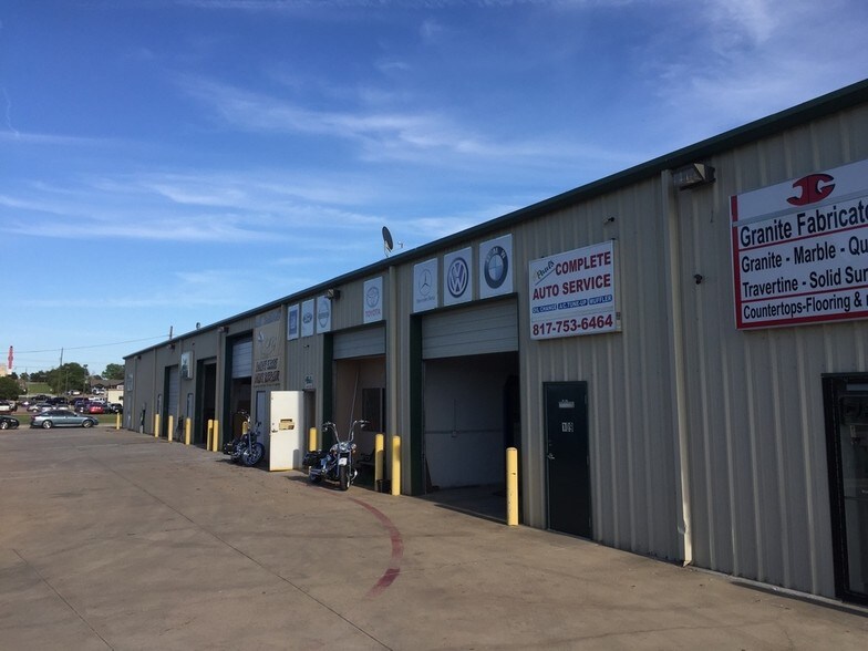 More Photos Of 5940 Kroger Dr, Fort Worth Warehouse For Lease
