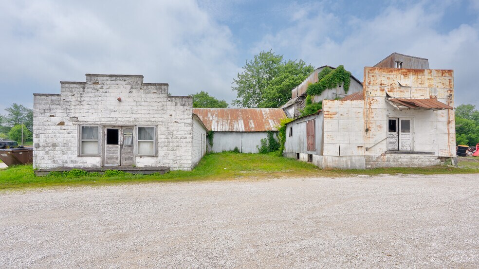 More Photos Of 8 IN-145, Birdseye Light Manufacturing For Sale