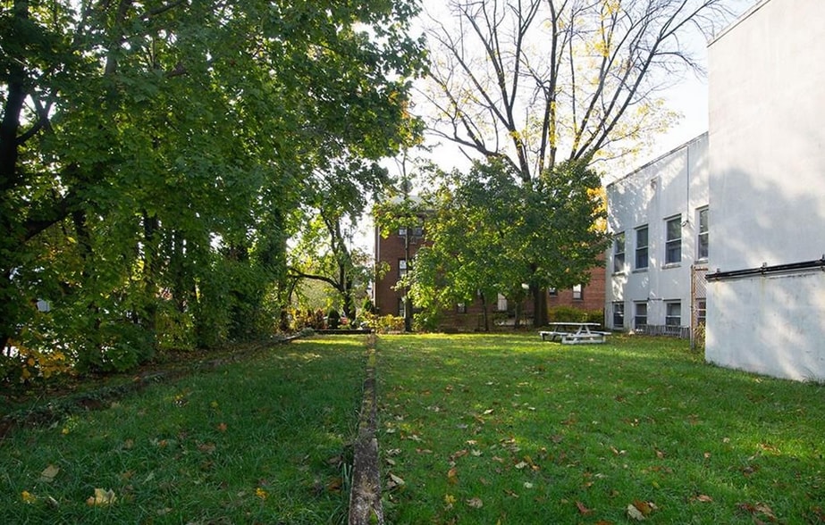 More Photos Of 112 North Ave, New Rochelle Office For Sale