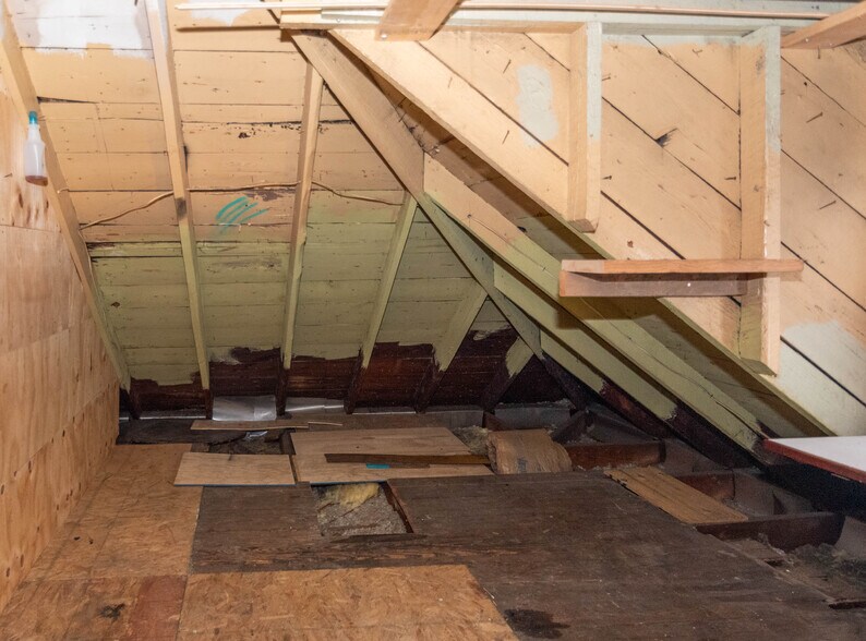 More Photos Of 4905 Liberty Heights Ave, Gwynn Oak Storefront Retail Residential For Sale