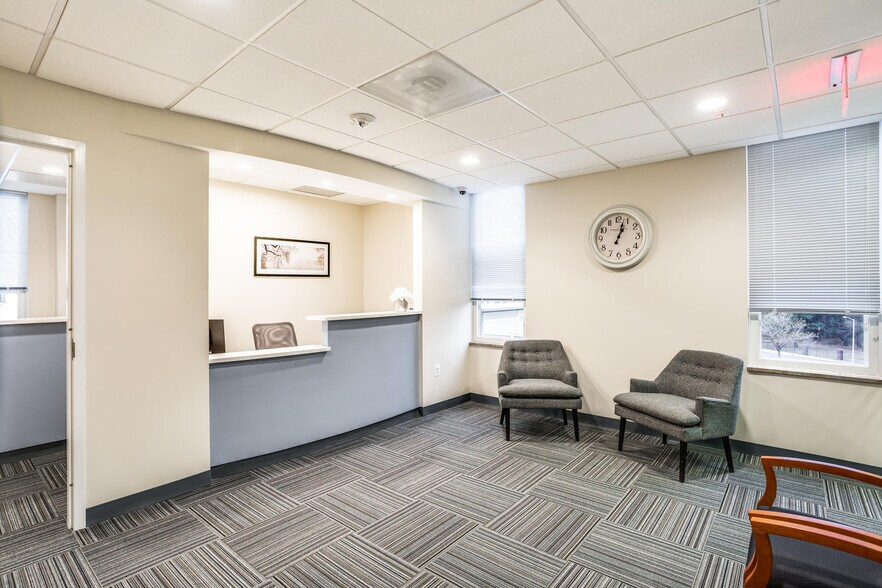 More Photos Of 3541-3543 W Braddock Rd, Alexandria Medical For Lease