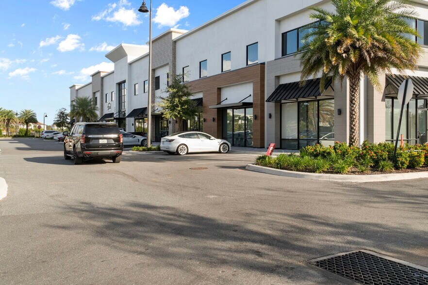 More Photos Of 1711 Amazing Way, Ocoee General Retail For Lease