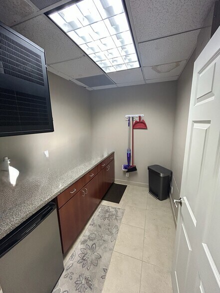 More Photos Of 12272 Tamiami Trl E, Naples Office For Sale