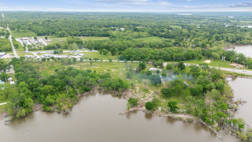 More Photos Of 25421 US-59, Grove Land For Sale