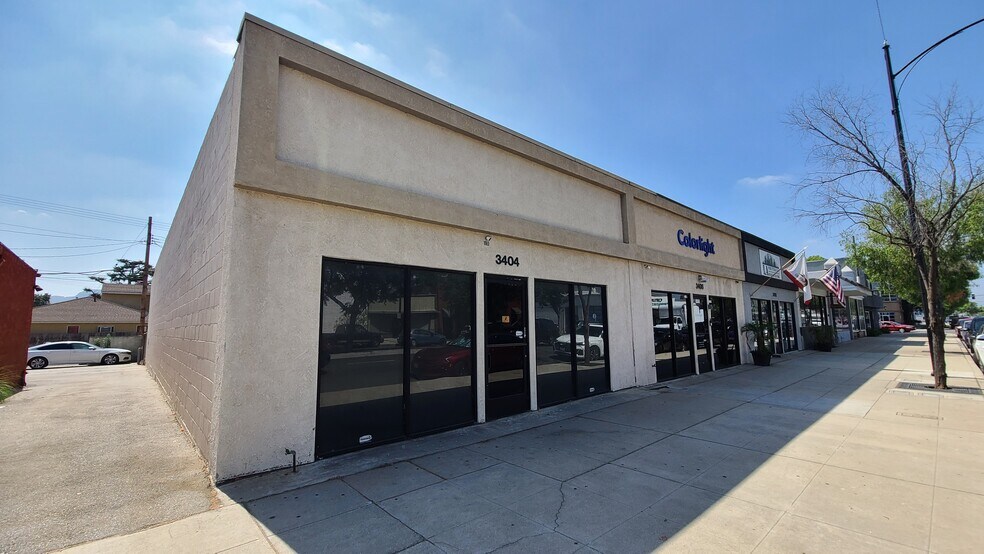 More Photos Of 3404 W Burbank Blvd, Burbank Movie Radio TVStudio For Lease