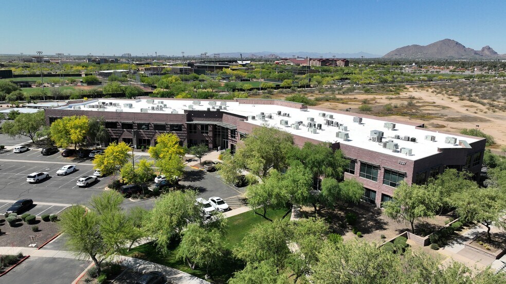 More Photos Of 9237 E Via De Ventura, Scottsdale Office For Sale