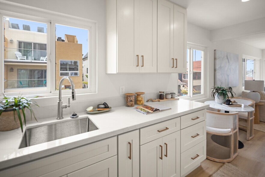 More Photos Of 801-809 Liverpool Ct, San Diego Apartments For Sale