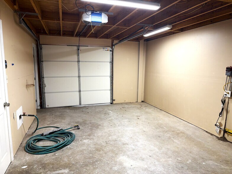 More Photos Of 3514 Bush River Rd, Columbia Office For Sale
