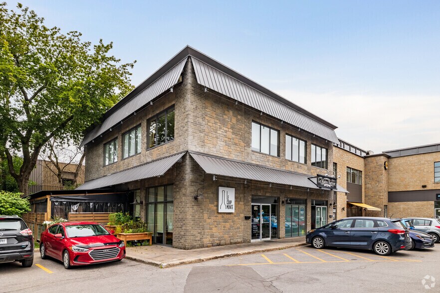 More Photos Of 465-467 Rue Notre-Dame, Repentigny Storefront Retail Office For Lease