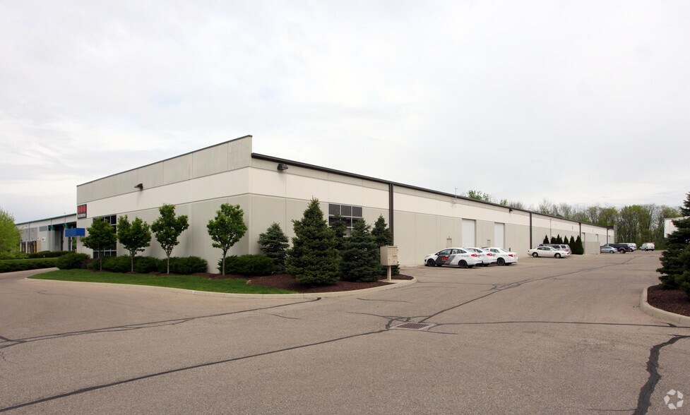 More Photos Of 2180 Southwest Blvd, Grove City Warehouse For Lease