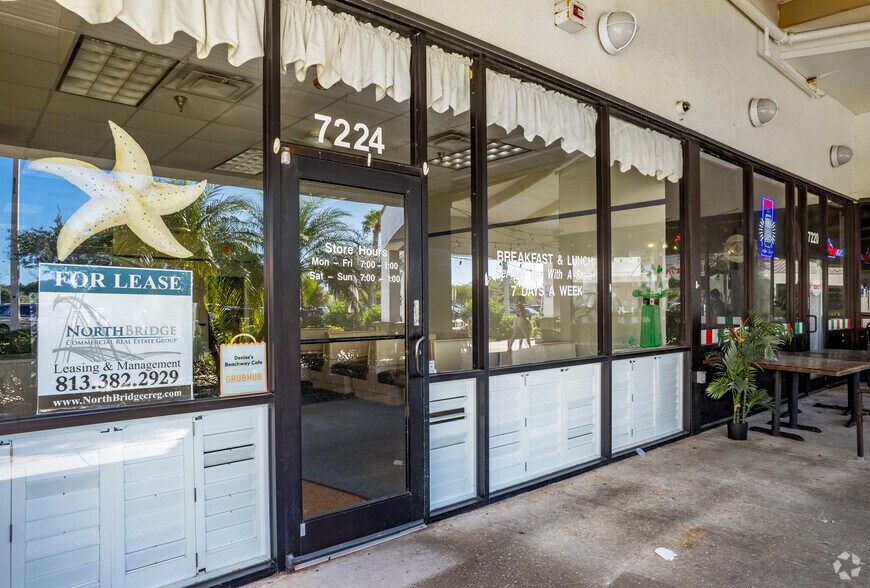 More Photos Of 7208-7324 Manatee Ave W, Bradenton Unknown For Lease