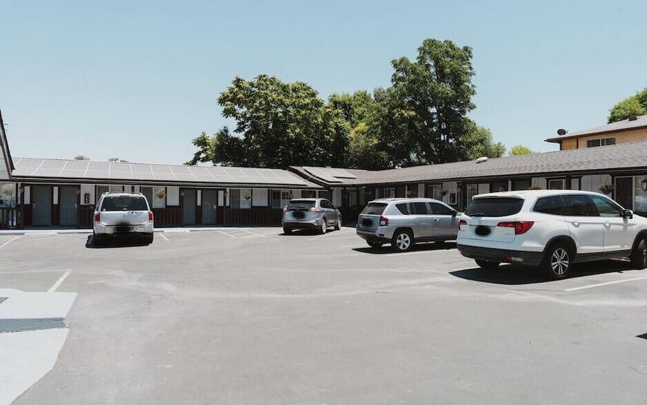 More Photos Of 3548 Spring St, Paso Robles Hotel For Sale