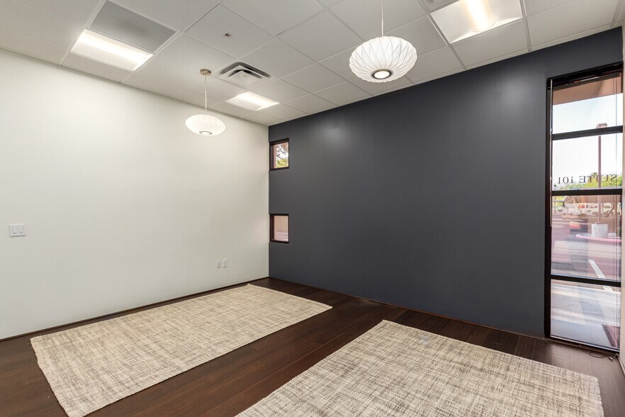 More Photos Of 8165 E Indian Bend Rd, Scottsdale Medical For Lease