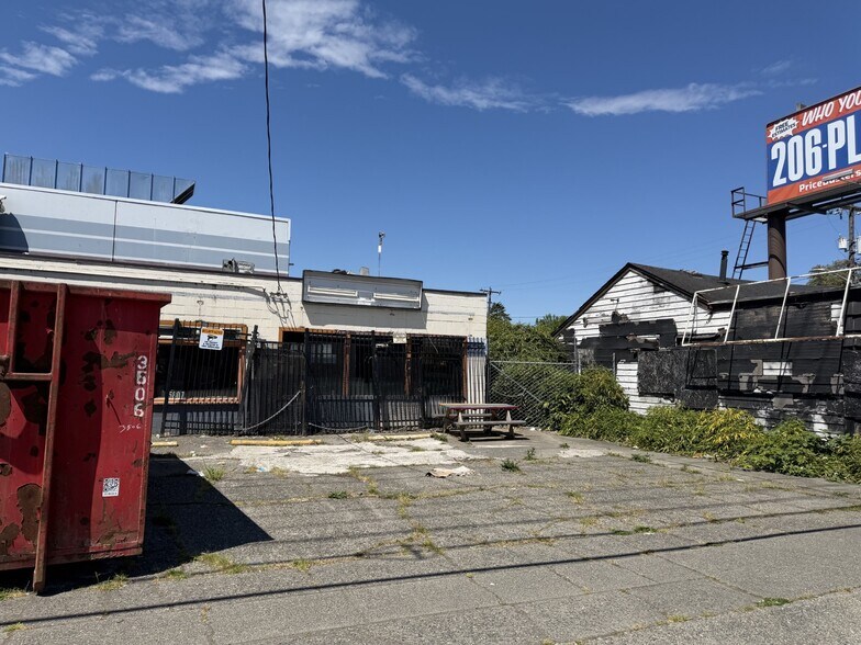 More Photos Of , Seattle General Retail For Sale