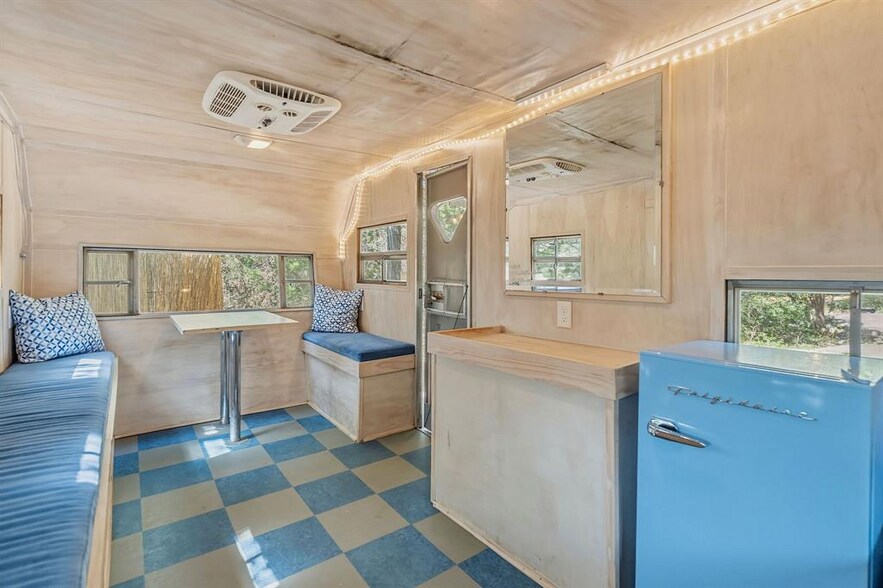 More Photos Of 1770 Elder Hill rd, Driftwood Specialty For Sale